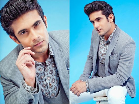 Sanam Puri - He debuted as a playback singer in the movie Gori Tere Pyaar Mein with the song is 'Dhaat Teri Ki.'Sanam Puri is also the lead singer for the band named SQS Project. He have got his youtube page which has over a million subscribers, He have been a part of many of his videos. Singers on screen,Arjun Kanungo,Armaan Malik,Jonita Gandhi,Neeti Mohan,Sanam Puri,Sukriti,Prakriti Kakar