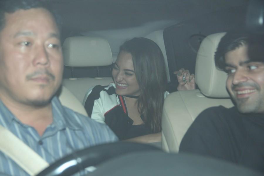 Actor Sidharth Malhotra's birthday bash event held at Karan Johar's house. Celebs like Maheep Sandhu, Sanjay Kapoor, Avantika Malik Khan, Imran Khan, Anu Dewan, Ayan Mukerji, Dolly Sidhwani, Ritesh Sidhwani, Shaad Randhawa, Manish Malhotra, Sonakshi Sinha, Jacqueline Fernandez, Farhan Akhtar, Kunal Rawal, Zoya Akhtar, Parineeti Chopra and others spotted at the event. Sidharth Malhotra,Sidharth Malhotra birthday bash,Maheep Sandhu,Sanjay Kapoor,Avantika Malik Khan,Imran Khan,Anu Dewan,Ayan Mukerji,Dolly Sidhwani,Ritesh Sidhwani,Shaad Randhawa,Manish Malhotra,Sonakshi Sinha,Jacqueline Fernandez,Farhan Akhtar,Kunal Rawal