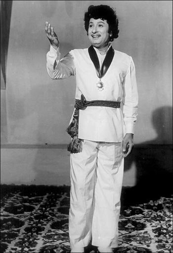 MGR 100th Birthday Special: Rare and unseen pictures of Puratchi Thalaivar. Puratchi Thalaivar,MGR 100th Birthday Special,MGR,MGR Birthday,MGR Birthday special,MGR rare pics,MGR rare images,lMGR rare photos,MGR rare stills,MGR rare pictures