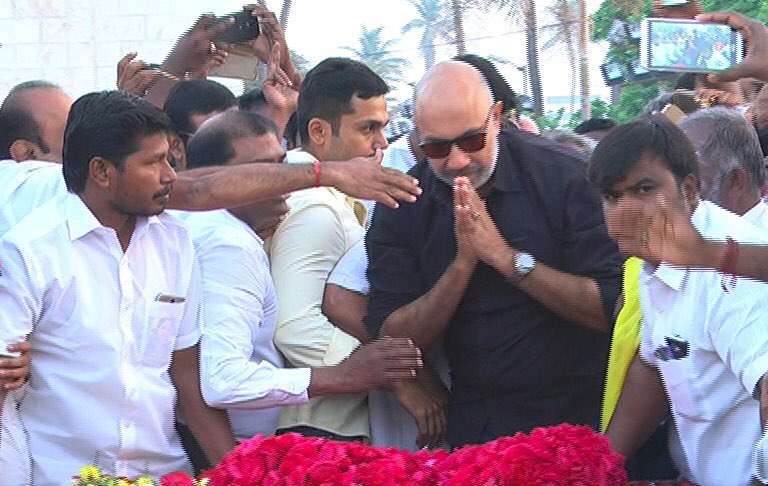 South Indian celebs like Vishal, Nassar, Sathyaraj, Prabhu, Karthi and other Nadigar Sangam members pay respect to MGR memorial at Marina beach. Vishal,Nassar,Sathyaraj,Prabhu,Karthi,Karthik Sivakumar,Nadigar Sangam,MGR memorial,Marina beach,MGR 100,MGR 100 birthday