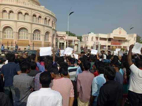 The police housed the protesters -- including both men and women, who had assembled in the town well known for conducting Jallikattu -- in nearby wedding halls. Angered by these arrests, villagers came out on the streets of Alanganallur. Massive protest against Jallikattu,Jallikattu,Jallikattu arrests,Jallikattu Controversy,Jallikattu ban,Tamil Nadu,Alanganallur,Madurai district,Supreme court ban,bull-taming sport