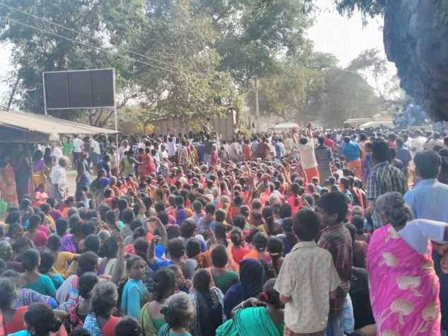 In Jallikattu, a bull vaulter is expected to hang on to the bull's hump for a stipulated distance or hold on to the hump for a minimum of three jumps made by the bull. The sport is traditionally held as part of the four-day Pongal festival. Massive protest against Jallikattu,Jallikattu,Jallikattu arrests,Jallikattu Controversy,Jallikattu ban,Tamil Nadu,Alanganallur,Madurai district,Supreme court ban,bull-taming sport