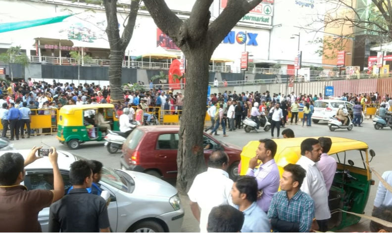 Mantri Square wall collapse: Panic outside the mall. Mantri Square,Mantri Square wall collapse,Mantri Square collapse,Panic,Panic in the mall,Mantri Square wall,Mantri Square mall wall collapse