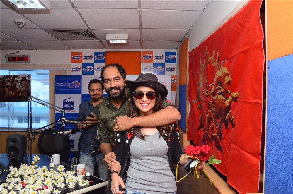 South Indian actress Shriya Saran and director Krish promote Gautamiputra Satakarni movie at Radio City 91.1 FM in Hyderabad. Shriya Saran,actress Shriya Saran,Krish,director Krish,Gautamiputra Satakarni,Gautamiputra Satakarni promotion,Gautamiputra Satakarni promotion at Radio City,Radio City,Gautamiputra Satakarni promotion pics,Gautamiputra Satakarni promotion images,Gautamip
