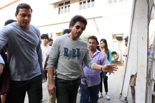 Photos of Bollywood actor Shah Rukh Khan promotes Raees at Mehboob Studio in Bandra.