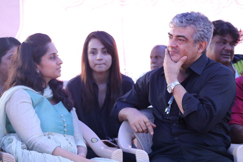 Nadigar Sangam Jallikattu protest: Thala Ajith and Shalini attendees Thala Ajith,Ajith,Shalini,Ajith at Jallikattu protest,Thala Ajith at Jallikattu protest,Thala at Jallikattu protest,Jallikattu protest,Actor Ajith