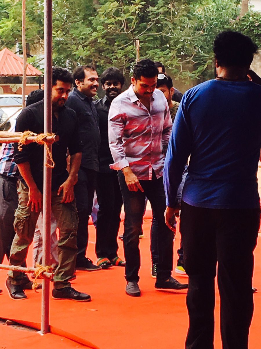 Suriya at Nadigar Sangam Jallikattu protest. Suriya,Sivakarthikeyan,Arun Vijay,Nadigar Sangam Jallikattu protest,Nadigar Sangam,Jallikattu protest,Suriya at Jallikattu protest,Sivakarthikeyan at Jallikattu protest