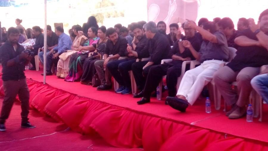 Celebs like Dhanush, KS Ravikumar, Sivakumar at Nadigar Sangam Jallikattu protest. Dhanush,KS Ravikumar,Sivakumar,Nadigar Sangam Jallikattu protest,Nadigar Sangam,Jallikattu protest,Dhanush at Jallikattu protest,Jallikattu protest pics,Jallikattu protest images,Jallikattu protest photos,Jallikattu protest stills,Jallikattu protest pictu