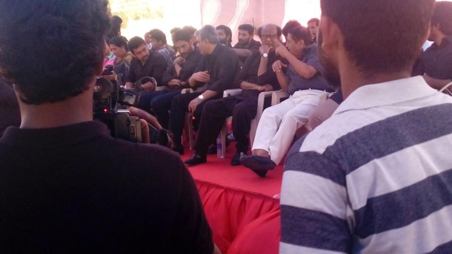Celebs like Dhanush, KS Ravikumar, Sivakumar at Nadigar Sangam Jallikattu protest. Dhanush,KS Ravikumar,Sivakumar,Nadigar Sangam Jallikattu protest,Nadigar Sangam,Jallikattu protest,Dhanush at Jallikattu protest,Jallikattu protest pics,Jallikattu protest images,Jallikattu protest photos,Jallikattu protest stills,Jallikattu protest pictu