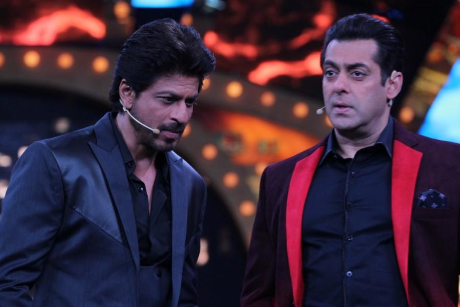 Bollywood actors Shah Rukh Khan with Salman Khan on the sets of Bigg Boss season 10 during the promotion of film Raees in Lonavala on January 20, 2017. Shah Rukh Khan,Shah Rukh Khan on Bigg Boss 10,Shah Rukh Khan on Bigg Boss,Bigg Boss 10,Salman Khan,Shah Rukh Khan and Salman Khan,Salman Khan and Shah Rukh Khan,Raees,Raees promotion,Raees movie promotion