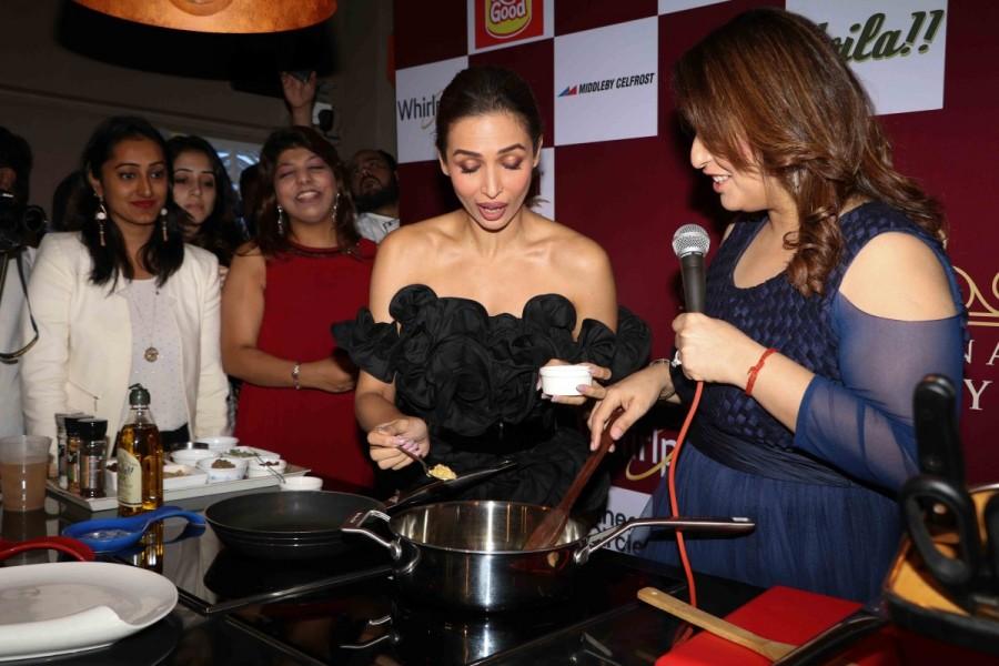 Bollywood actress Malaika Arora and Chef Rakhee Vaswani spotted during the launch of Palate Culinary Academy in Mumbai on January 20, 2017. Malaika Arora,actress Malaika Arora,Palate Culinary Academy,Palate Culinary Academy launch,Chef Rakhee Vaswani,Malaika Arora latest pics,Malaika Arora latest images,Malaika Arora latest photos,Malaika Arora latest stills,Malaika Arora latest pictures
