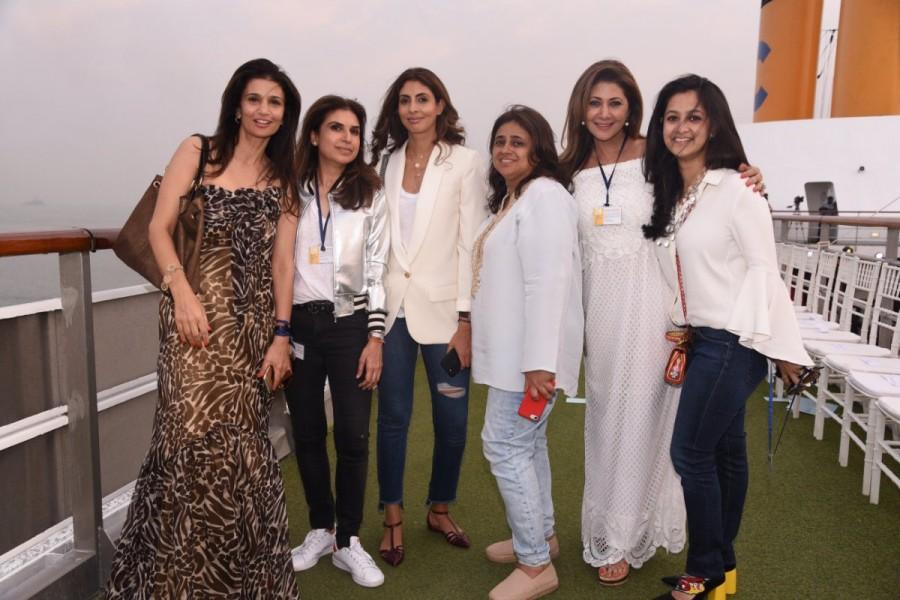 Rhea Pillai, Monisha Jaising, Shweta Nanda, Kaajal Anand, Rukshana Eisa, Saudamini Mattu at Lakme Fashion Week Summer Resort 2017. Sonakshi Sinha,Deanne Panday,Nayantara Thacker,Penny Patel,Gayatri Shah,Renu Chainani,Madhoo Shah,Lata Patel,Shaan,Lakme Fashion Week Summer Resort 201,Monisha Jaising,LFW SR 2017,LFW 2017,LFW