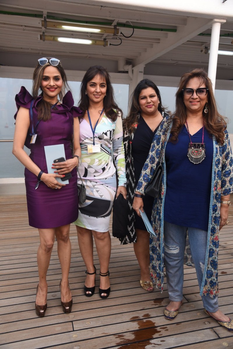 Madhoo Shah, Lata Patel, Shaan and Sharmilla Khanna at Lakme Fashion Week Summer Resort 2017. Sonakshi Sinha,Deanne Panday,Nayantara Thacker,Penny Patel,Gayatri Shah,Renu Chainani,Madhoo Shah,Lata Patel,Shaan,Lakme Fashion Week Summer Resort 201,Monisha Jaising,LFW SR 2017,LFW 2017,LFW