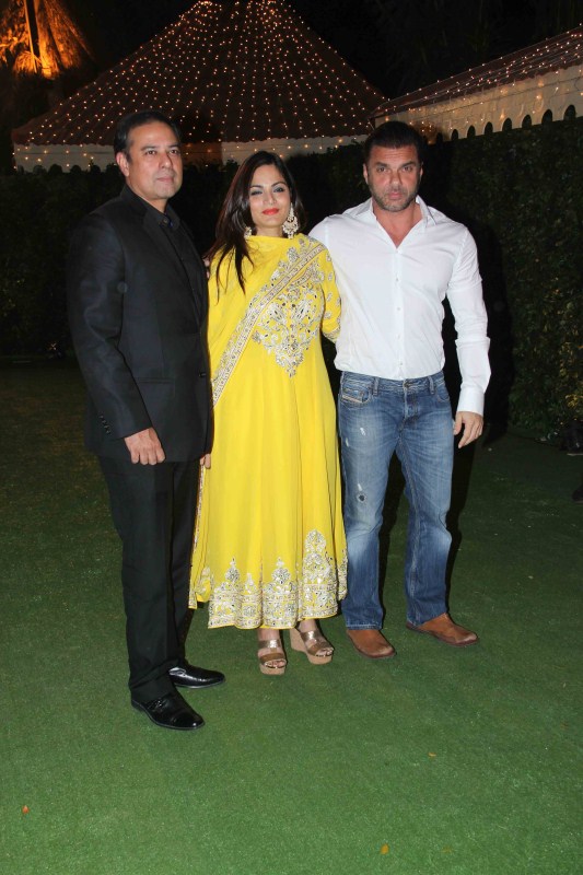 Atul Agnihotri, Alvira Khan Agnihotri and Sohail Khan spotted at Ronnie Screwvala’s daughter’s wedding reception. Sonakshi Sinha,Katrina Kaif,Kiran Rao,Shahid Kapoor,Ronnie Screwvala’s daughter’s wedding reception,Kunal Kapoor,Naina Bachchan,Aditya Roy Kapur,Vidya Balan,Kiran Rao,Aftab Shivdasani,Nin Dusanj,Bunty Walia,Suniel Shetty,Anupama Chopra,Vidhu Vinod Chopra