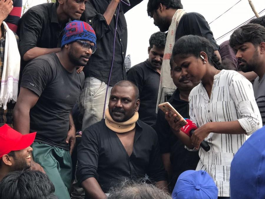 South Indian actor Raghava Lawrence participates in Jallikattu protest at Marina Beach. Raghava Lawrence,Raghava Lawrence at Marina Beach,Marina Beach,actor Raghava Lawrence,Raghava Lawrence at Jallikattu protest,Raghava Lawrence Jallikattu protest,Raghava Lawrence Jallikattu protest pics,Raghava Lawrence Jallikattu protest images,Raghava La