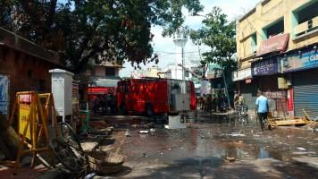 Jallikattu protesters turn violent,protesters turn violent,Jallikattu protest,Ice House,Marina beach,Makkal movement,fire near Ice House,Jallikattu protest pics,Jallikattu protest images,Jallikattu protest photos,Jallikattu protest stills,Jallikattu prote