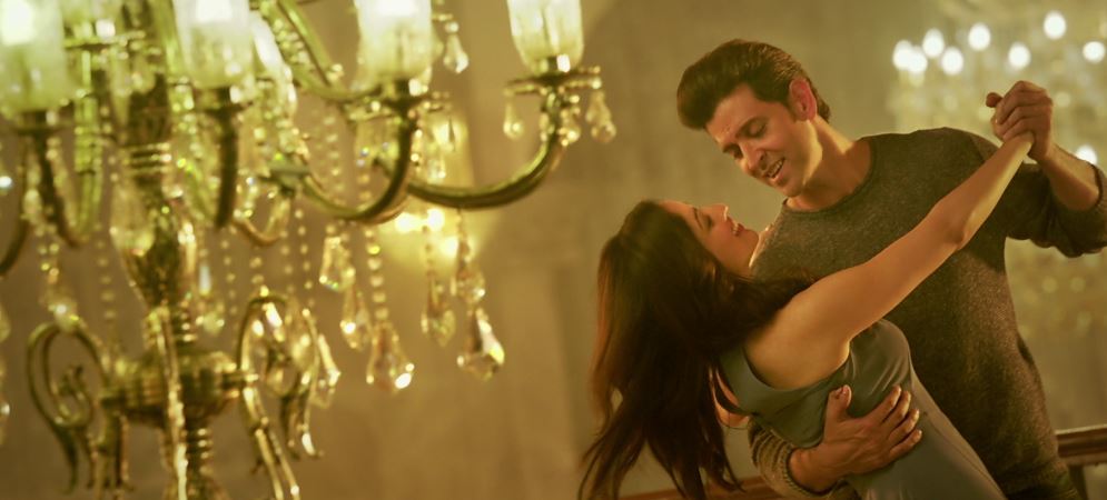 kaabil #kaabil #Song - kaabil 💞 #Hrithik Roshan status #Yami Gautam 💖  video SΔΠΠΔ🦋 - ShareChat - Funny, Romantic, Videos, Shayari, Quotes