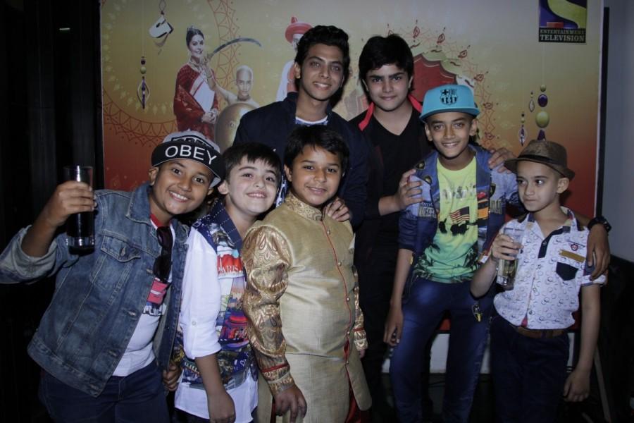 Sphereorigins, the production house behind the new historical saga – Peshwa Bajirao, today organized a launch party for the cast & crew of the show. The launch party was attended by the entire cast of the show – Manish Wadhwa who plays Balaji Vishwanath, Anuja Sathe who plays Radhabai & Rudra Soni in the lead role of Bajirao in Sphereorigins' historical debut. Anuja Sathe,Manish Wadhwa,Pallavi Joshi,Peshwa Bajirao,Rudra Soni as Peshwa Bajirao,Pallavi Joshi peshwa bajirao,peshwa bajirao new TV show,Peshwa Bajirao launch