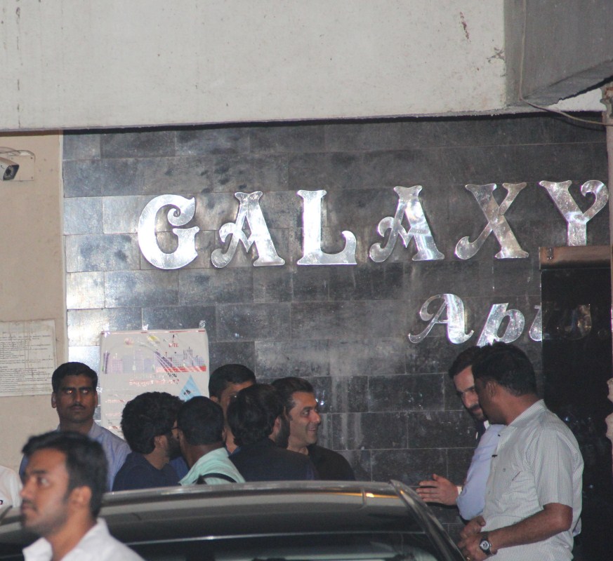 Bollywood actor Saif Ali Khan snapped at Salman Khan's house. Saif Ali Khan,Lulia Vantur,Anant Ambani,Salman Khan,Salman Khan house,celebs at Salman Khan house,Saif Ali Khan at Salman Khan house,Lulia Vantur at Salman Khan house