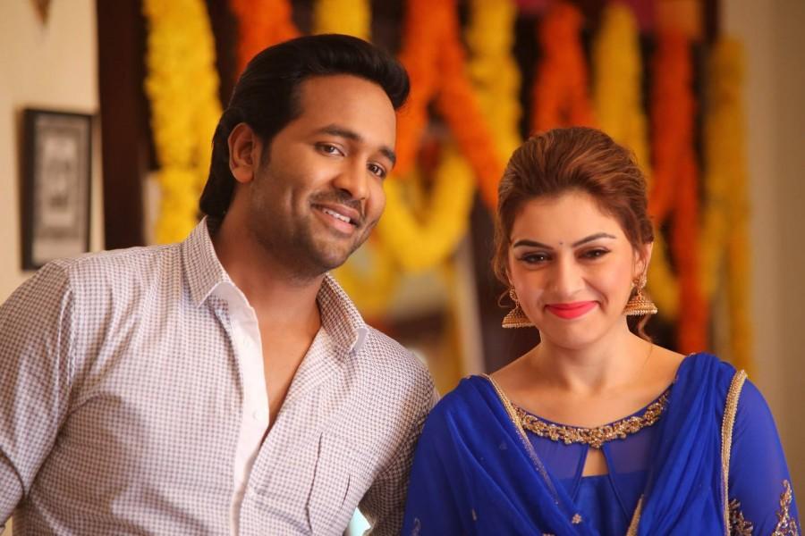 Luckkunnodu is an upcoming action movie written and directed by Raj Kiran and produced by MVV Satyanarayana. Starring Vishnu Manchu and Hansika Motwani in the lead role. Vishnu Manchu,Hansika Motwani,Luckkunnodu,telugu movie Luckkunnodu,Luckkunnodu stills,Luckkunnodu pics,Luckkunnodu images,Luckkunnodu photos,Luckkunnodu pictures