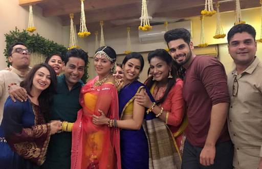 Kavita Kaushik And Ronnit Biswas's Haldi Ceremony Pictures - Photos 