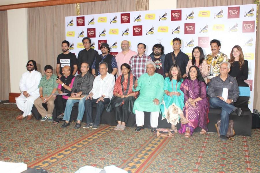 Bollywood singers Roop Kumar Rathod, music director Milind Srivastav, Lyricist Sameer Anjan, singers Suresh Wadkar, Shailendra Singh, Kavita Krishnamurthy, Lyricist Javed Akhtar, singers Alka Yagnik, Ila Arun, filmmaker Ramesh Sippy, (Back Row L to R) Bollywood actor Ayshmaan Khurrana, singers Talat Aziz, Louiz Banks, music composers Raju Singh, Lalit Pandit, music director Pritam, Poet Irshad Kamil, singers Sadhna Sargam, Udit Narayan during the jury meet of the 9th Radio Mirchi Music Awards in Mumbai. Radio Mirchi Music Awards,Music Awards,9th Radio Mirchi Music Awards,9th Radio Mirchi Music Awards jury meet,Roop Kumar Rathod,Milind Srivastav,Lyricist Sameer Anjan,singers Suresh Wadkar,Shailendra Singh,Kavita Krishnamurthy,Radio Mirchi Music Awards pic