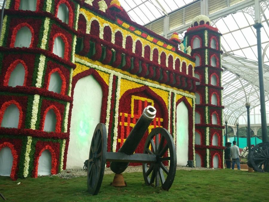 As part of the Republic Day, the Lalbagh Botanical Garden organized Flower show from January 20 – 29 organized by the Horticulture Department and Mysuru Horticultural Society. 68th Republic Day special,68th Republic Day,Republic Day,Republic Day 2017,Lalbagh Flower Show 2017,Lalbagh Flower Show,Flower Show,Lalbagh Flower Show pics,Lalbagh Flower Show images,Lalbagh Flower Show phoots,Lalbagh Flower Show stills,Lalbagh Flower Sh