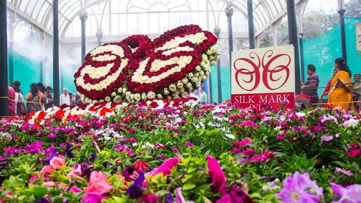 As part of the Republic Day, the Lalbagh Botanical Garden organized Flower show from January 20 – 29 organized by the Horticulture Department and Mysuru Horticultural Society. 68th Republic Day special,68th Republic Day,Republic Day,Republic Day 2017,Lalbagh Flower Show 2017,Lalbagh Flower Show,Flower Show,Lalbagh Flower Show pics,Lalbagh Flower Show images,Lalbagh Flower Show phoots,Lalbagh Flower Show stills,Lalbagh Flower Sh