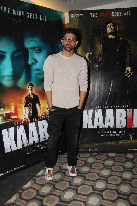 Bollywood actor Hrithik Roshan at Kaabil promotion. Hrithik Roshan and Rakesh Roshan,Hrithik Roshan,Rakesh Roshan,Kaabil promotion,Kaabil movie promotion,Kaabil promotion pics,Kaabil promotion images,Kaabil promotion photos,Kaabil promotion stills,Kaabil promotion pictures