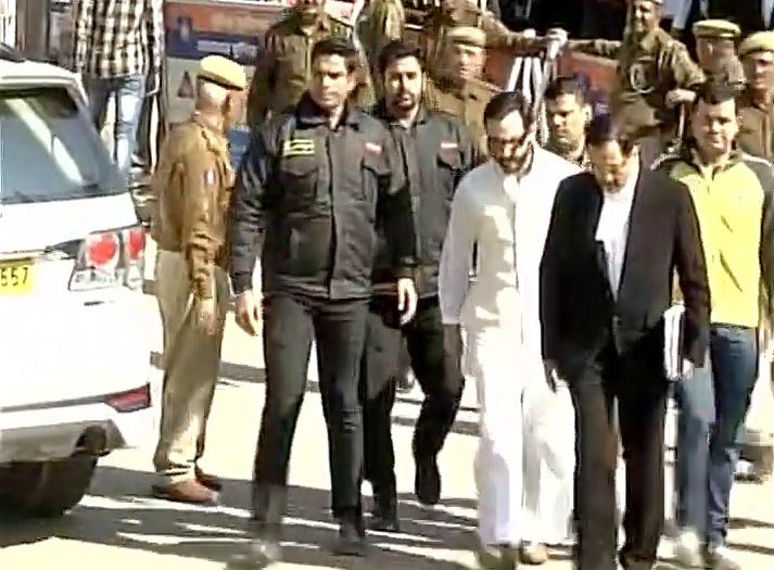 Blackbuck poaching case: Salman Khan, Saif Ali Khan, Tabu and Sonali Bendre appear before Jodhpur court. Salman Khan,Saif Ali Khan,Tabu,Sonali Bendre,Blackbuck poaching case,Blackbuck poaching
