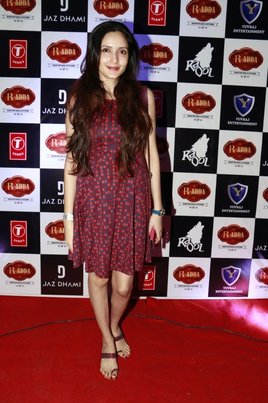 Song launch of Desi Girls 'Do It Better' by RaOol & Punjabi superstar Jaz Dhami. The event is graced by some B-town singers and actors like Arpita Mukherjee, Siddharth Bhardwaj, Singer Arko, Ankit Tiwari, Sonali Raut and others. Do It Better,Do It Better song,Do It Better song launch,Arpita Mukherjee,Siddharth Bhardwaj,Singer Arko,Ankit Tiwari,Sonali Raut,Rapper Raool & Jaz Dhami,Rapper Raool,Jaz Dhami,Rapper RaOol