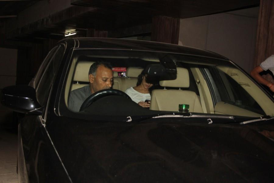 Photos of Bollywood actress Shraddha Kapoor spotted at Mohit Suri's office in Mumbai. Arjun Kapoor and Shraddha Kapoor,Arjun Kapoor,Shraddha Kapoor,Arjun Kapoor spotted at Mohit Suri,Shraddha Kapoor spotted at Mohit Suri,Mohit Suri office