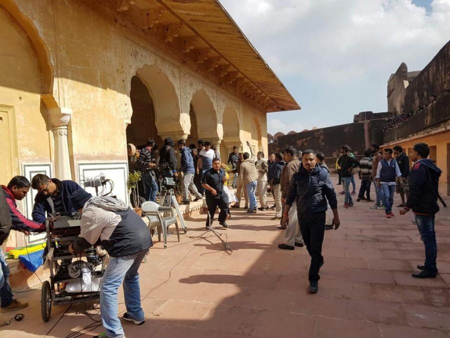 "Padmavati" tells the story of Alauddin Khilji, the medieval-era Delhi ruler, who fell in love with Rajput queen Padmavati. Actors Ranveer Singh, Deepika Padukone and Shahid Kapoor star in the film. Bhansali, whose 2015 release "Bajirao Mastani" was also criticised by a section of the society for "distorting" history, was shooting some shots of "Padmavati" in Jaigarh Fort. Sanjay Leela Bhansali attacked,Sanjay Leela Bhansali,sanjay leela bhansali attacked on Padmavati sets,Padmavati,Padmavati shooting,Deepika Padukone,Ranveer Singh,Shahid Kapoor