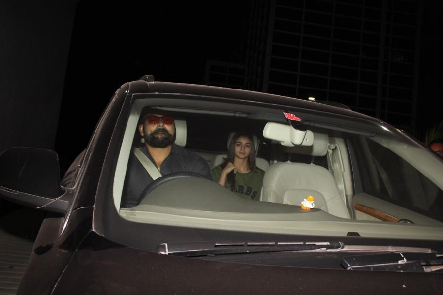Bollywood actress Alia Bhatt spotted at Dharma production office on January 27, 2017. Alia Bhatt and Varun Dhawan,Alia Bhatt,Varun Dhawan,Alia Bhatt spotted at Dharma production office,Varun Dhawan spotted at Dharma production office,Alia Bhatt at Dharma production office,Varun Dhawan at Dharma production office