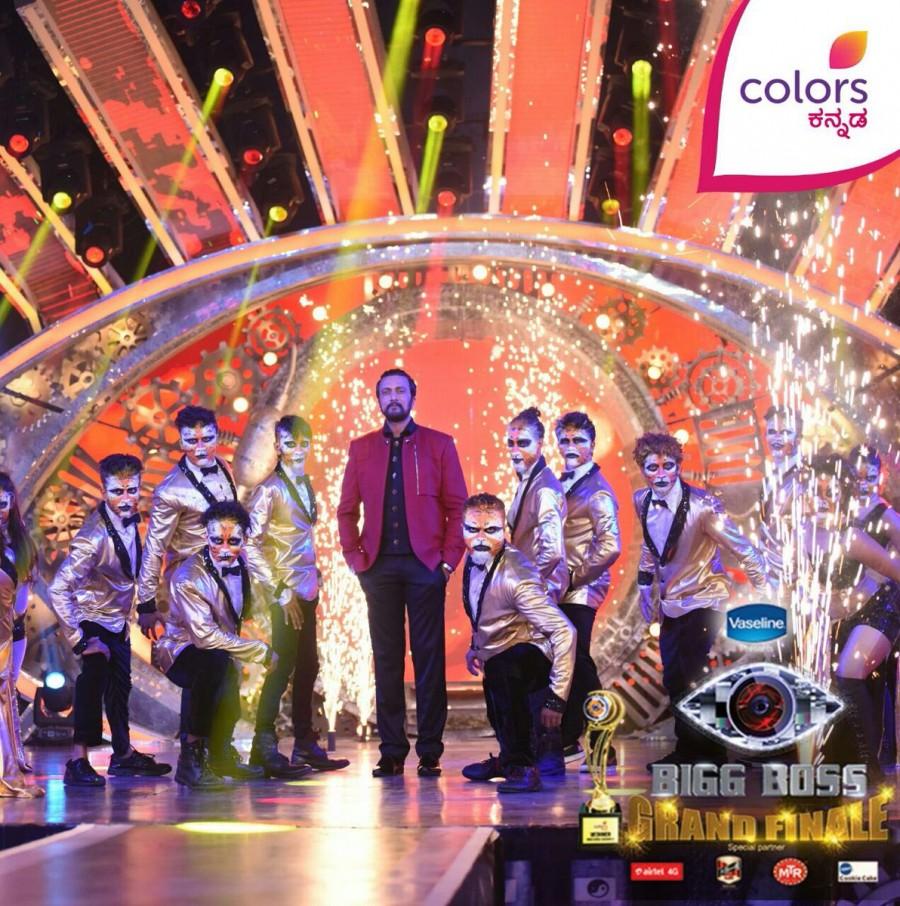 Bigg Boss 4 Kannada grand finale pictures: Pratham, Keerthi, Rekha in the race. Bigg boss 4 kannada,bigg boss 4,bigg boss kannada,bigg boss 4 kannada grand finale live updates,pratham,Rekha,malavika avinash,mohan,keerthi kumar