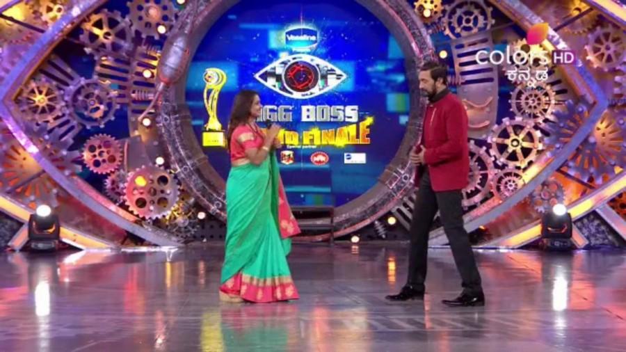 Bigg Boss 4 Kannada grand finale pictures: Pratham, Keerthi, Rekha in the race. Bigg boss 4 kannada,bigg boss 4,bigg boss kannada,bigg boss 4 kannada grand finale live updates,pratham,Rekha,malavika avinash,mohan,keerthi kumar