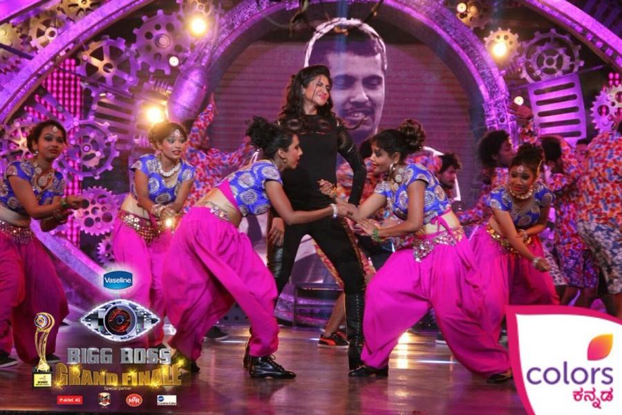 Bigg Boss 4 Kannada grand finale pictures: Pratham, Keerthi, Rekha in the race. Bigg boss 4 kannada,bigg boss 4,bigg boss kannada,bigg boss 4 kannada grand finale live updates,pratham,Rekha,malavika avinash,mohan,keerthi kumar