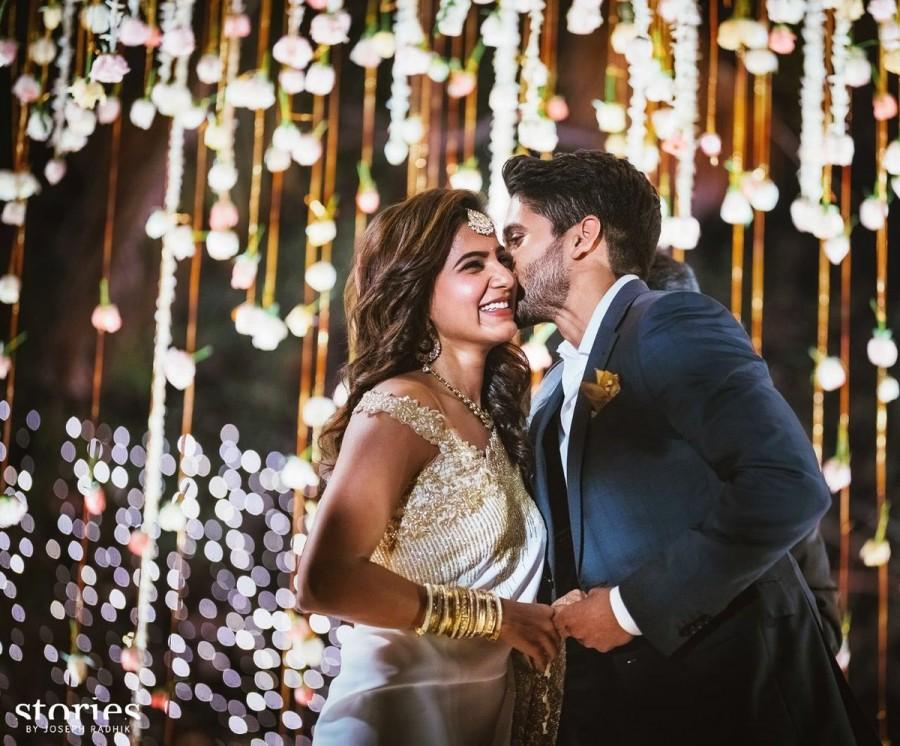 Chaitanya and Samantha first met on the sets of Gautham Vasudev Menon's Telugu romantic-drama "Ye Maaya Chesave" and went on to work together in films such as "Autonagar Surya" and "Manam". Samantha and Naga Chaitanya,Naga Chaitanya,Naga Chaitanya Samantha marriage,Naga Chaitanya engagement,Samantha engagement,Samantha engagement pics,Samantha engagement images,Samantha engagement photos