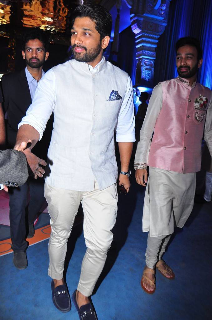 GVK Reddy Grandson Keshav Veena Wedding held on January 29 in Hyderabad. Celebs like Rajinikanth, Amitabh Bachchan, Chiranjeevi, Pawan Kalyan, Allu Arjun, Nandamuri Balakrishna, Vasundhara Devi, P. Chidambaram, Nagarjuna, Amala, Akhil Akkineni, Ranveer Singh, Pinky Reddy, Raveena Tandon, Manish Malhotra, Prasad V. Potluri, Shilpa Shetty Kundra, Jhansi Sureddi, Nirmala Devi, Mohan Babu, Venkaiah Naidu, Viranica Reddy, Brahmanandam and others graced the event. Allu Arjun,Nagarjuna,Venkatesh,P. Chidambaram,Venkaiah Naidu,GVK Reddy Grandson Keshav and Veena Wedding,Keshav and Veena Wedding,Keshav wedding,GVK Reddy Grandson,GVK Reddy Grandson wedding