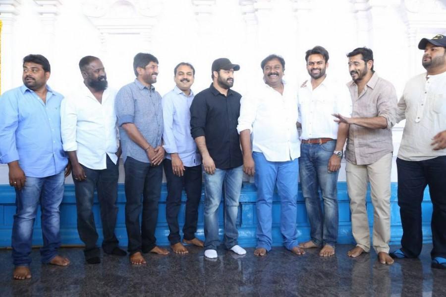 South Indian actor Sai Dharam Tej's new movie Jawaan launched in Hyderabad. Celebs like Jr NTR, VV Vinayak, BVS Ravi, Krishna, Harish Shankar, Gopichand Malineni, Koratala Siva, BVSN Prasad, SS Thaman, Suresh Kondeti, KS Rama Rao and others graced the event. Jr NTR,Sai Dharam Tej,Jawaan movie launch,Jawaan,Jawaan movie launch pics,Jawaan movie launch images,Jawaan movie launch photos,Jawaan movie launch stills,Jawaan movie launch pictures,N. T. Rama Rao Jr.
