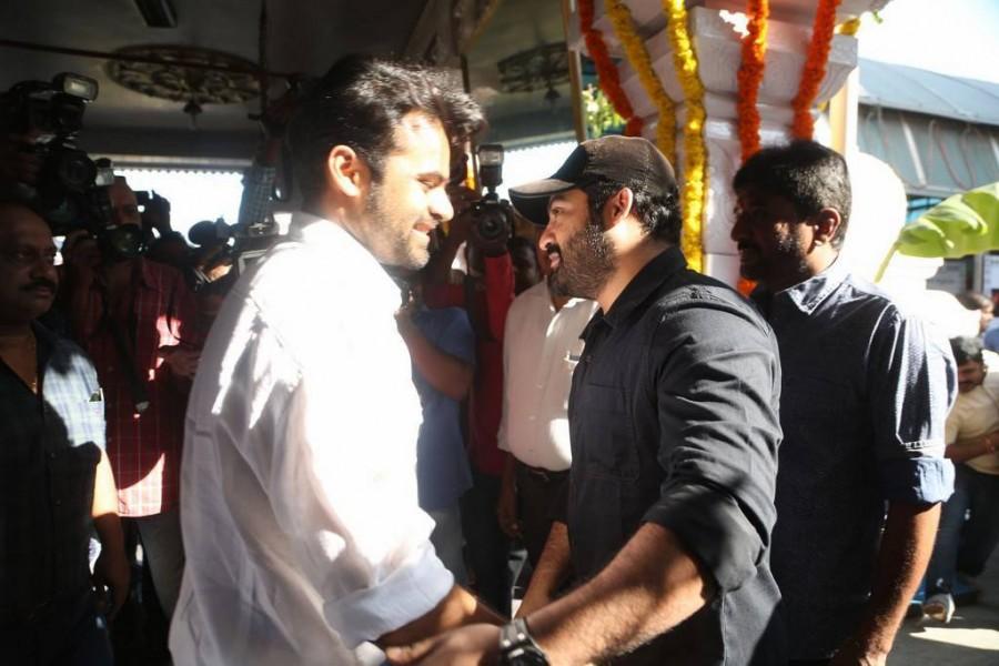 South Indian actor Sai Dharam Tej's new movie Jawaan launched in Hyderabad. Celebs like Jr NTR, VV Vinayak, BVS Ravi, Krishna, Harish Shankar, Gopichand Malineni, Koratala Siva, BVSN Prasad, SS Thaman, Suresh Kondeti, KS Rama Rao and others graced the event. Jr NTR,Sai Dharam Tej,Jawaan movie launch,Jawaan,Jawaan movie launch pics,Jawaan movie launch images,Jawaan movie launch photos,Jawaan movie launch stills,Jawaan movie launch pictures,N. T. Rama Rao Jr.