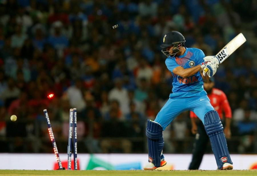 Earlier, India posted a paltry total. Opener K.L. Rahul (71) was the top scorer for the hosts while Manish Pandey contributed with a crucial 30 runs. Put in to bat, Indian openers Virat Kohli and Rahul started the innings cautiously by playing the ball to its merit. After four overs, Kohli, who slammed 21 runs in 15 balls, failed to continue his aggressive batting as he was dismissed by pacer Chris Jordan. Jordan bowled a slower and wider ball, to which Kohli stepped out for a lofted shot but ended up getting caught at long-on to Liam Dawson. India v England,India v England 2nd T20I,India beats England,India beats England in 2nd T20,KL Rahul,Manish Pandey,Chris Jordan,Joe Root,Ben Stokes,Asish Nehra