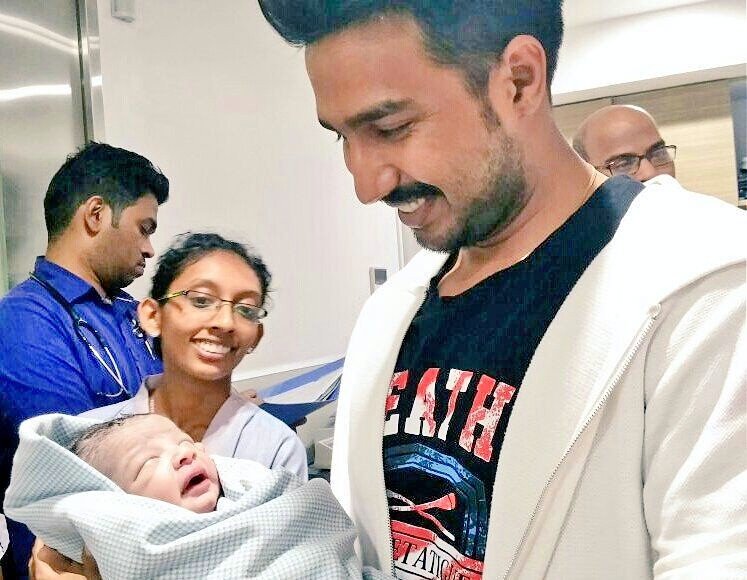 South Indian actor Vishnu Vishaal blessed with a boy baby. On his Twitter handle, Vishnu Vishaal tweeted, "Thnk u god for dis precious moment of our lives..boy it is for me n rajini :) need all d positivity n luv..:):):)". Vishnu Vishaal,actor Vishnu Vishaal,Vishnu Vishaal boy baby,Vishnu Vishaal baby,Vishnu Vishaal baby pics,Vishnu Vishaal baby images,Vishnu Vishaal baby photos,Vishnu Vishaal baby stills,Vishnu Vishaal baby pictures
