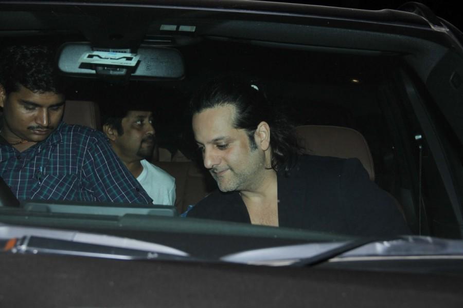 Bollywood actress Preity Zinta and Fardeen Khan spotted at Bandra in Mumbai. Preity Zinta and Fardeen Khan,Preity Zinta,Fardeen Khan,actress Preity Zinta,Preity Zinta latest pics,Preity Zinta latest images,Preity Zinta latest photos,Preity Zinta latest stills,Preity Zinta latest pictures
