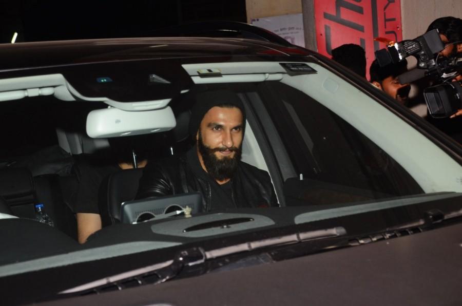 Bollywood actor Ranveer Singh spotted at Juhu PVR with fans. Ranveer Singh,Ranveer Singh at PVR,Ranveer Singh latest pics,Ranveer Singh latest images,Ranveer Singh latest photos,Ranveer Singh latest stills,Ranveer Singh latest pictures,Ranveer Singh pics,lRanveer Singh images,Ranveer Singh photos
