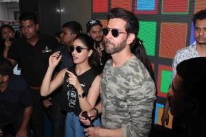 Hrithik Roshan and Yami Gautam,Hrithik Roshan,Yami Gautam,Mithibai College festival,Mithibai College,Kaabil promotion,Kaabil movie promotion,Kaabil promotion pics,Kaabil promotion images,Kaabil promotion photos,Kaabil promotion stills,bollywood movie Kaab