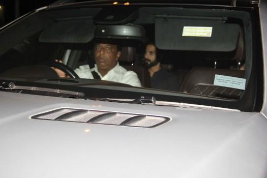 Bollywood actor Katrina Kaif and Shahid Kapoor along with family spotted at Bandra.