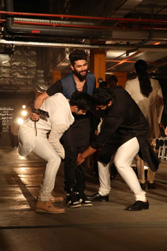 Lakme Fashion Week: Arjun Kapoor, Varun Dhawan Walk Ramp For Kunal ...