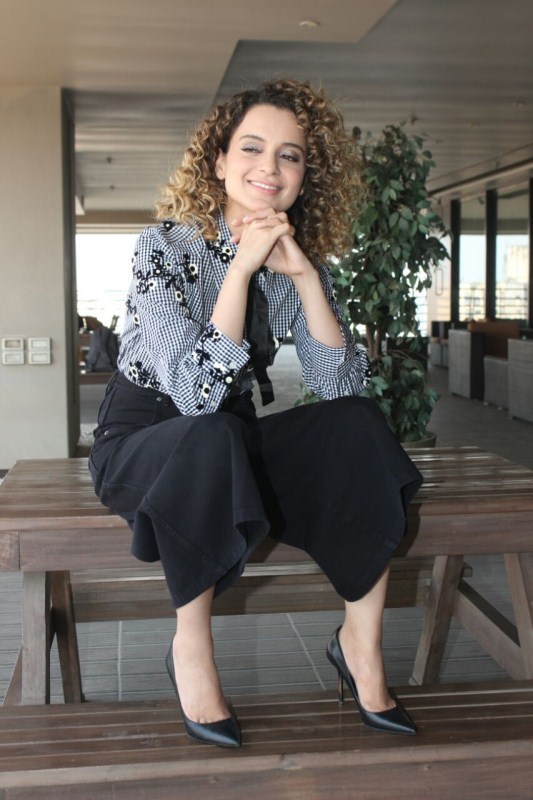 Bollywood actress Kangana Ranaut promotes Rangoon at Mumbai. Kangana Ranaut,Rangoon,Rangoon promotion,Rangoon movie promotion,Kangana Ranaut latest pics,Kangana Ranaut latest images,Kangana Ranaut latest photos,Kangana Ranaut latest stills,Kangana Ranaut latest pictures