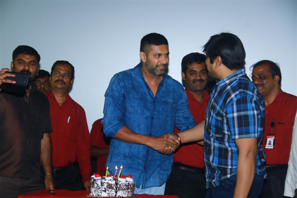 Bogan movie success celebration held at Kamala Cinemas. Celebs like Jayam Ravi, director Lakshman, Kamala Cinemas Owner CT Ganesan also graced the event. Jayam Ravi,Bogan,Bogan success celebration,Bogan success celebration pics,Bogan success celebration images,Bogan success celebration photos,Bogan success celebration stills,Bogan success celebration pictures